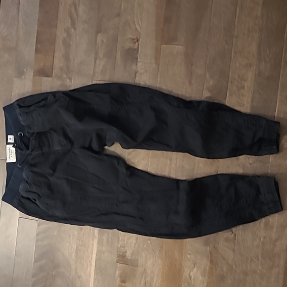 3 for $30 -Abercrombie M black cargo pants - Picture 1 of 3